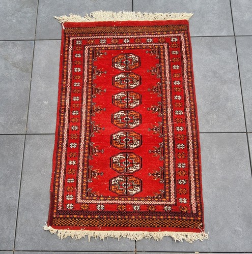 Tapis artisanal laine fait - tapis, en