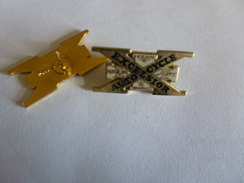 Pin épinglette broche - pin's,