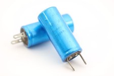 CONDENSATEUR ÉLECTROLYTIQUE BIANCHI 64uF 150V NOS (Nouveau Ancien Stock) 1PC....