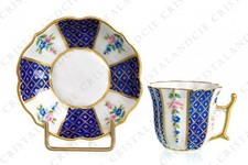 Tasse à moka aux fleurs