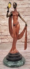 Art Déco Femme Statue Femelle