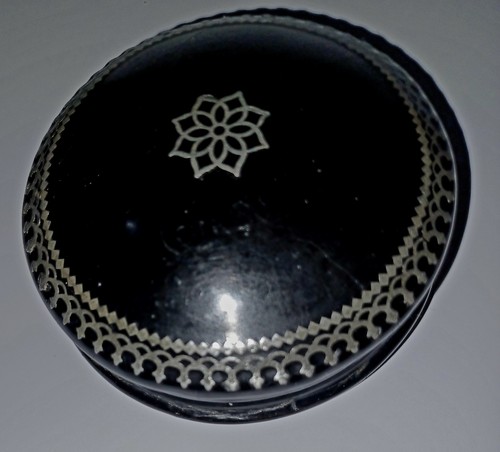 Petite boite laquée noire - boite,