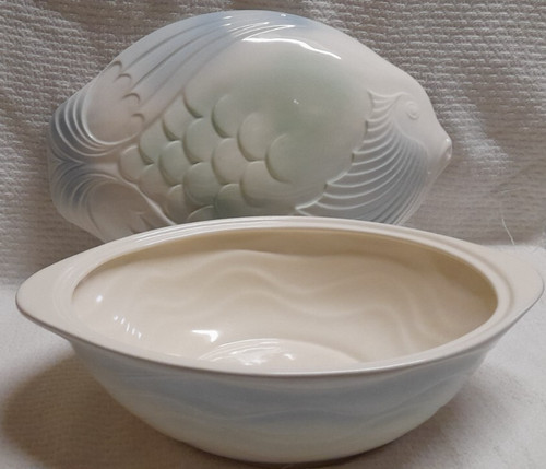Petit plat couvert faience - petit,