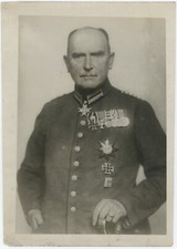Hans von Beseler, général et