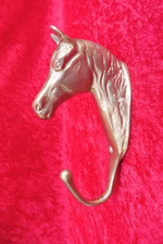 Harken Cheval, Superbe, vieux