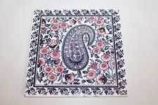 Carreau en faïence de Gien, décor cachemire, dimensions 15 x15 cm, n°5