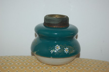 Ancien pied de lampe à pétrole , faience émaillée ,petite fleurs