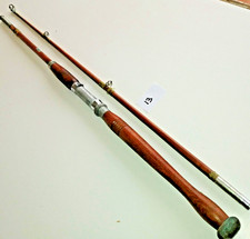 ancienne canne à pêche en