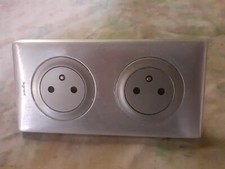 prise double Legrand neuve