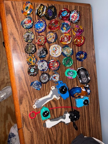 Beyblades 6 launchers - 32, beyblades,