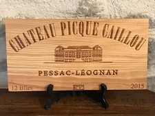  Estampe bois façade caisse vin "CHATEAU PICQUE CAILLOU"  Pessac Léognan 2015.