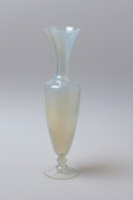 opaline : vase reflet nacre, état parfait