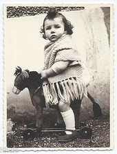 C527 Photo vintage originale enfant jouet ancien cheval roulette