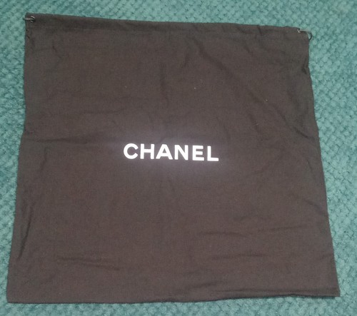 Housses chanel 44 cm - chanel,