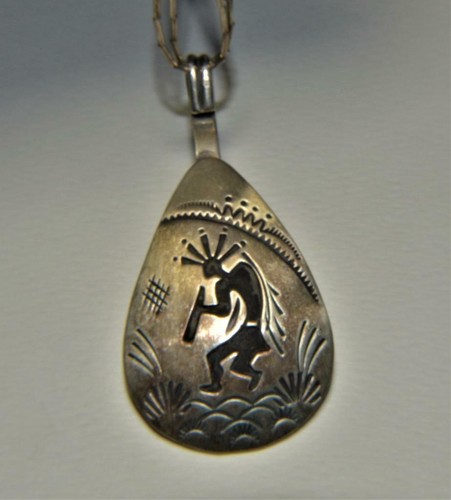 Pendentif kokopelli signé par - pendentif,