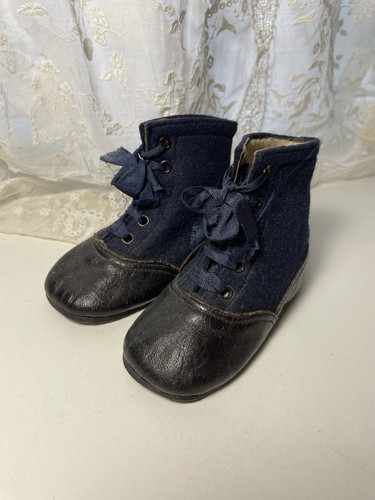 Chaussures anciennes pour