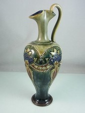 ROYAL DOULTON ENGLAND Art