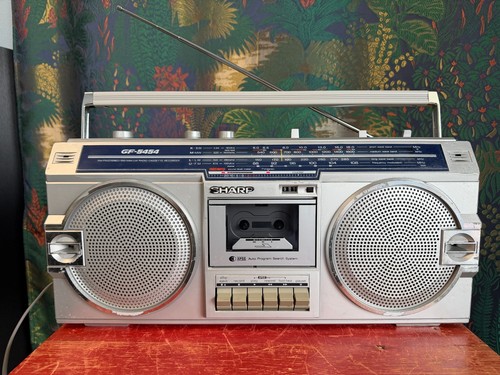 Sharp 5454 radio cassette - sharp,