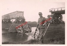 Soldat allemand sur le pont