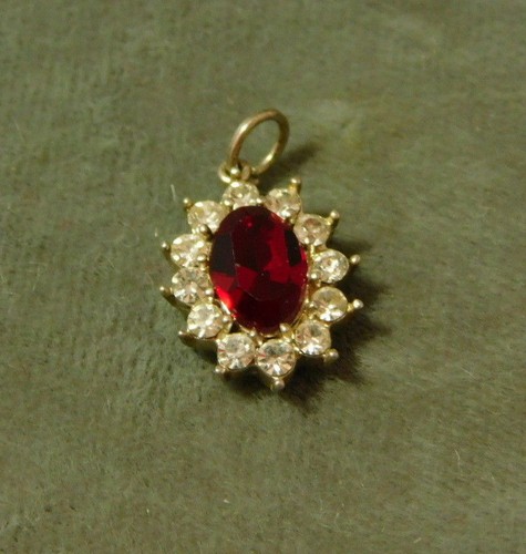 Délicat rubis rouge verre - délicat,