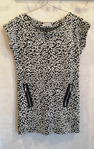 Robe droite noire blanche - robe,
