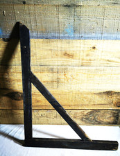 OUTIL ANCIEN GRANDE EQUERRE EN