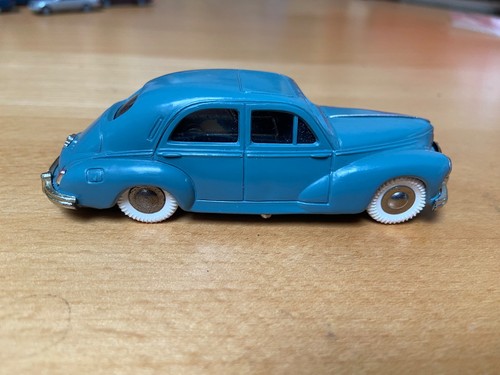 Gégé peugeot 203 - 1/43,