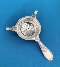 Passe thé CHRISTOFLE modèle TRIANON métal argenté théière passoire service table