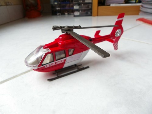 Hélicoptère ambulance - hélicoptère,