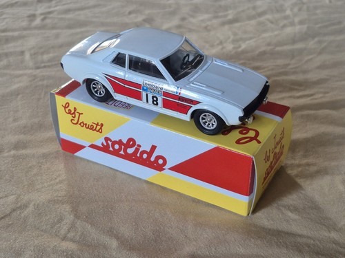 Voiture miniature toyota - miniature,