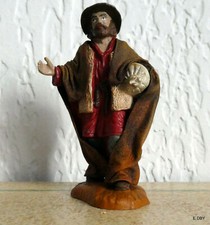 SANTON PROBABLEMENT ITALIEN LE PORTEUR DE GRAIN RESINE ET PAPIER H 10,5 cm