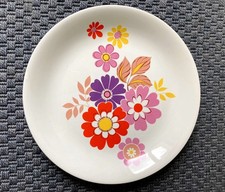 7 assiettes à dessert