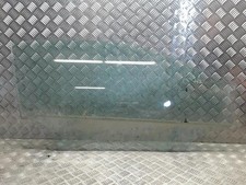 Vitre avant droit SEAT IBIZA 4 PHASE 1 6J3845202A