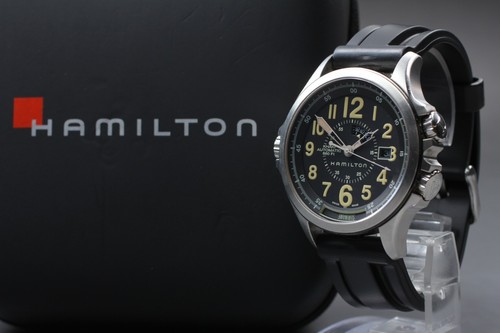 Montre noire pour homme