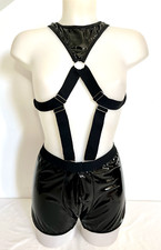 short T44 avec harnais vinyl