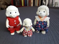 SYLVANIAN FAMILY, Vintage 80's ou 90's - Famille MOUTONS blancs, mère père fils