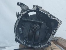 J8S704 boite a vitesse pour