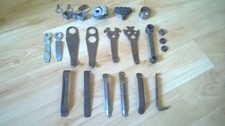 Lot d'anciens outils dont "le plus vite" et divers pour réparer les vélos