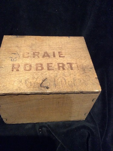 Boite ancienne craie - , robert