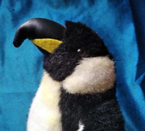 Peluche pinguino muñeco