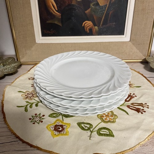 Lot 6 assiettes a - 6,