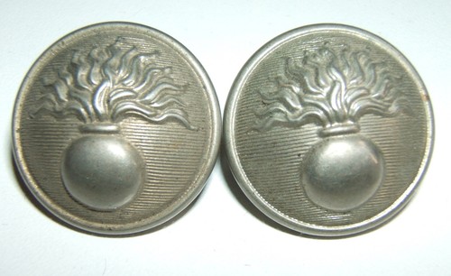Lot boutons argentes - lot,
