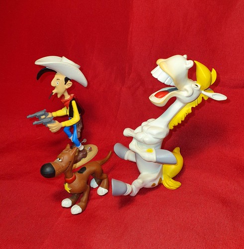 Lot figurine edition marie - figurine,