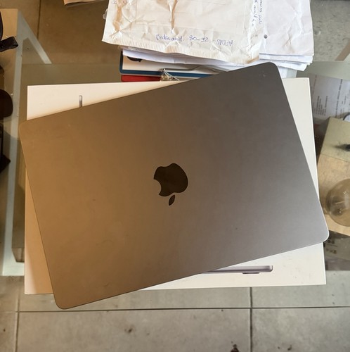 Macbook air 2022 a2681 - air, 13,6
