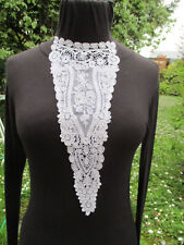Plastron dentelle fuseaux main