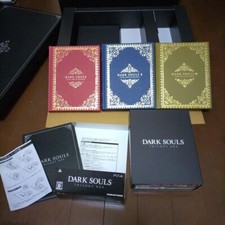 DARK SOULS TRILOGY BOX PS4