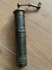 Ancien moulin à moka oriental