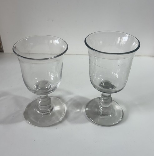 Ancien verre pied en - verre,