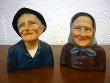 DEUX ANCIENS BUSTES EN PLATRE