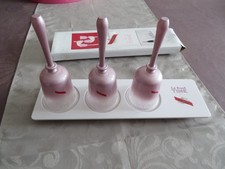 LOT DE 3     POMPONNES